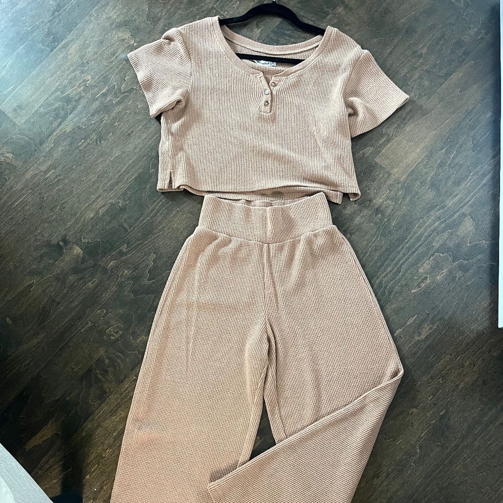 Abercrombie Tan Set